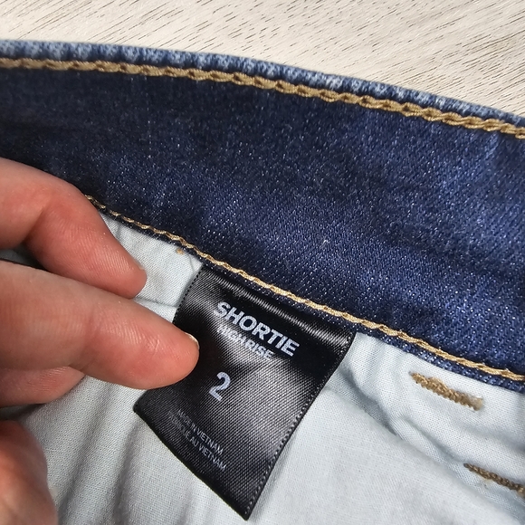 Express Shortie High Rise Denim Shorts - Picture 5 of 7